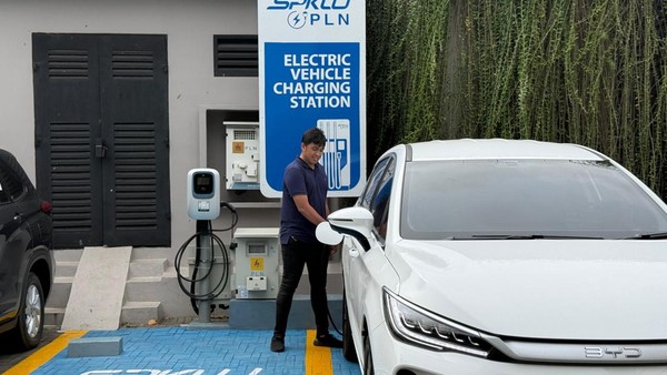 13 Hotel Archipelago: Isi Daya Mobil Listrik Anda
