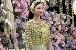 Alyssa Daguise Anggun Siraman: Jumputan Hijau Memukau