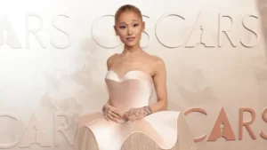 Ariana Grande Supernatural Viral: Kim Seon Ho Smile Challenge Ikut Populerkan