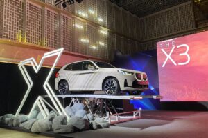 BMW X3 M Sport: Review Fitur & Performa Canggih?
