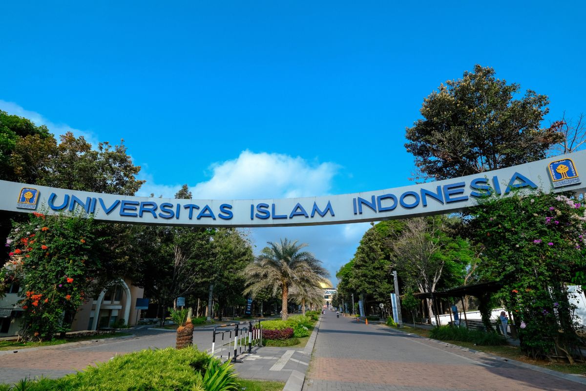 Biaya Kuliah UII Yogyakarta 2025: Panduan Lengkap & Terpercaya