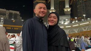 Dian Ayu Ultah Madinah: Dapat Cincin Berlian dari Jemaah?