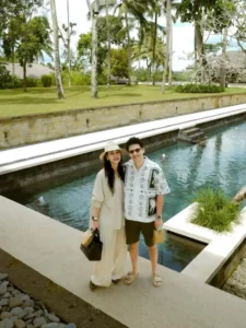 Gaya Luna Maya: Beige Chic, Simpel, Satu Bulan Pernikahan