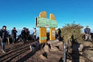 Gunung Merbabu: Pendaki Pakai Gelang RFID, Canggihnya!