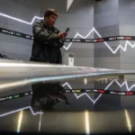 IHSG Jeblok! Anjlok 7.000, 19 Juni 2025: Apa Penyebabnya?