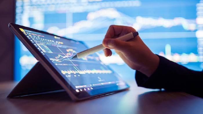 IHSG Menguat! Awal Pekan Saham Naik ke 7.183
