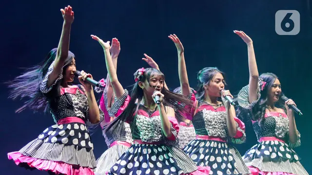 JKT48 Raih Kemenangan SCTV Music Awards 2025!