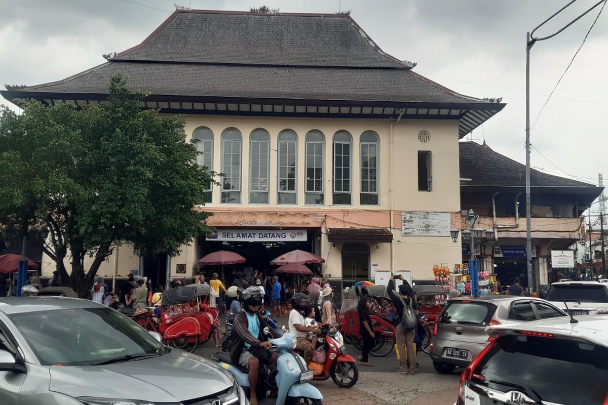 Jelajahi Pasar Gede Solo: Wisata Kuliner & Budaya Hits