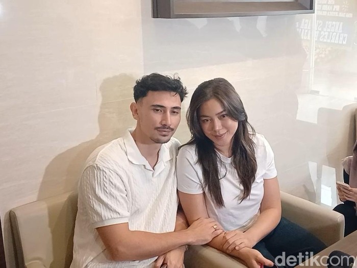 Jessica Iskandar Bungkam, Masalah El Barack dan Ludwig Memanas