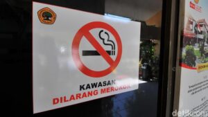 Kawasan Tanpa Rokok Picu PHK: Petani dan Pengusaha Protes Keras