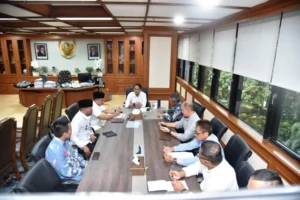 Kuningan: Kaya Alam, Miskin Rakyat? Audiensi Menhut Tuntut Keadilan