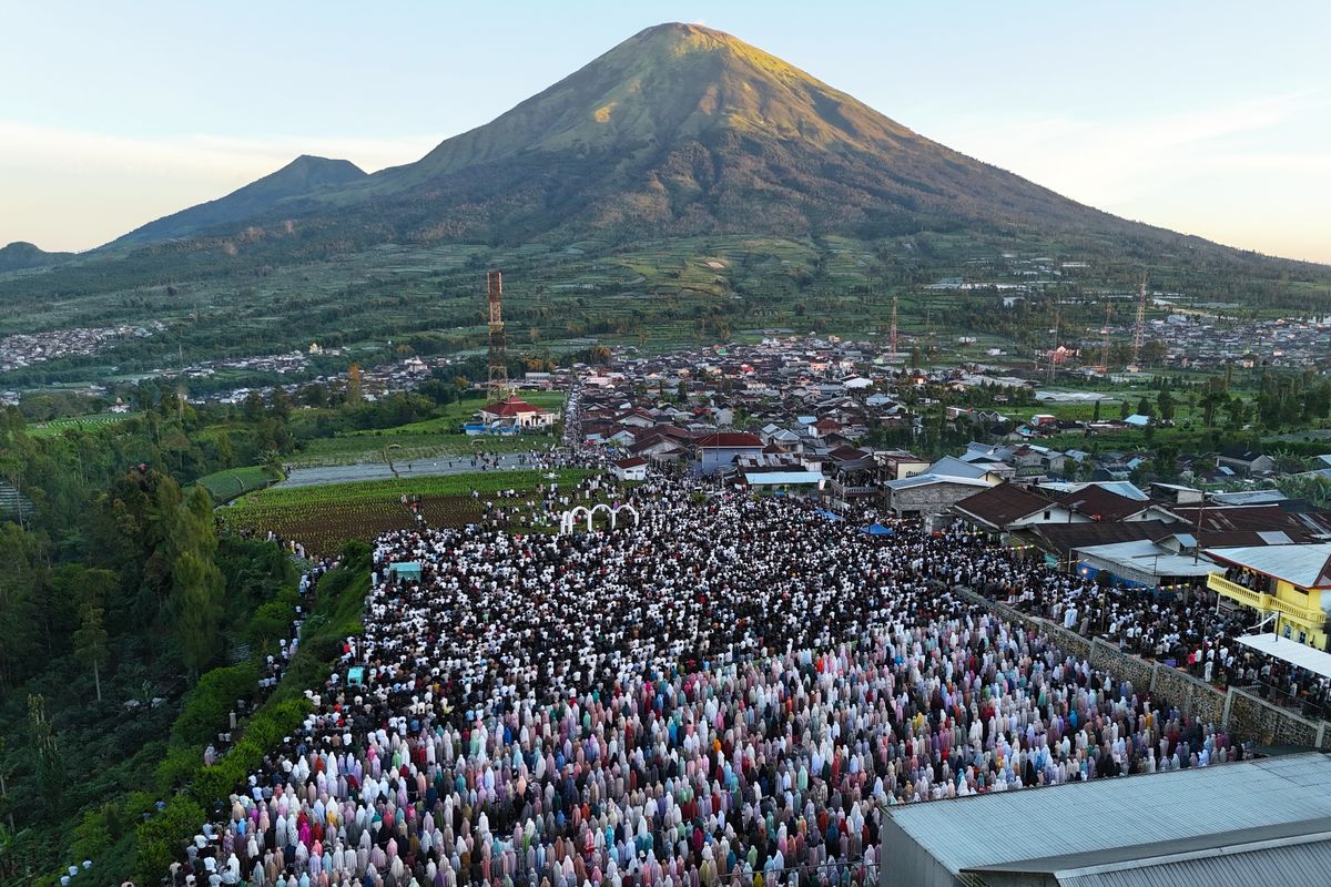 Lapangan Garung Wonosobo Penuh! Lebaran Idul Adha