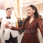 Maia Estianty Memesona: Gaun Brokat Coklat di Pernikahan Al