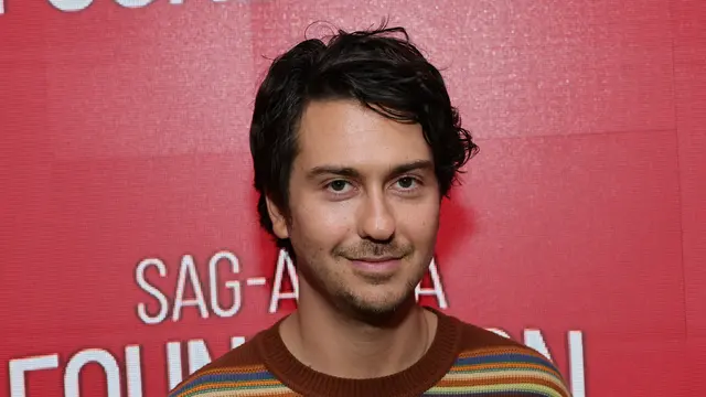 Nat Wolff & Billie Eilish: Sindrom Langka Mereka Sama?