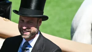 Pangeran William Hadiri Ascot 2025 Sendirian, Kate Absen?