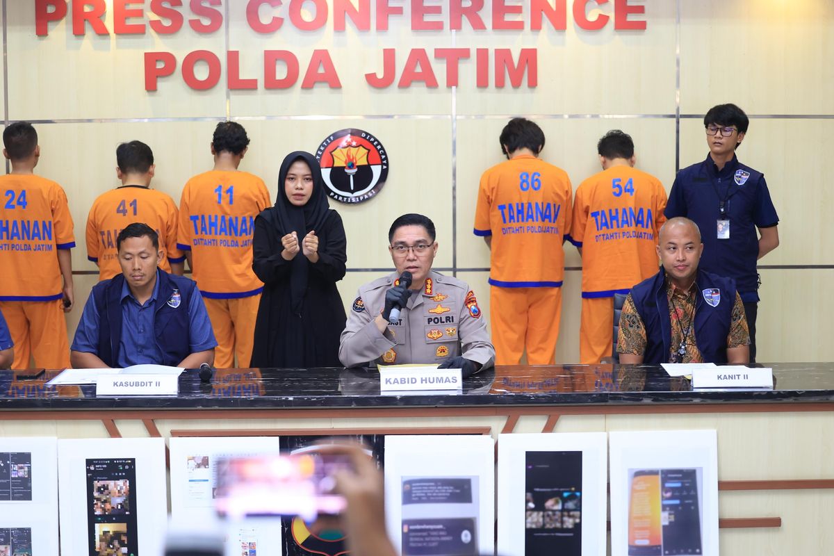 Petani Jombang Ditangkap, Terlibat Jaringan Homoseksual Online?