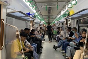 Petualangan KRL Baru CLI-125: Stasiun Manggarai, Jalur Mana?