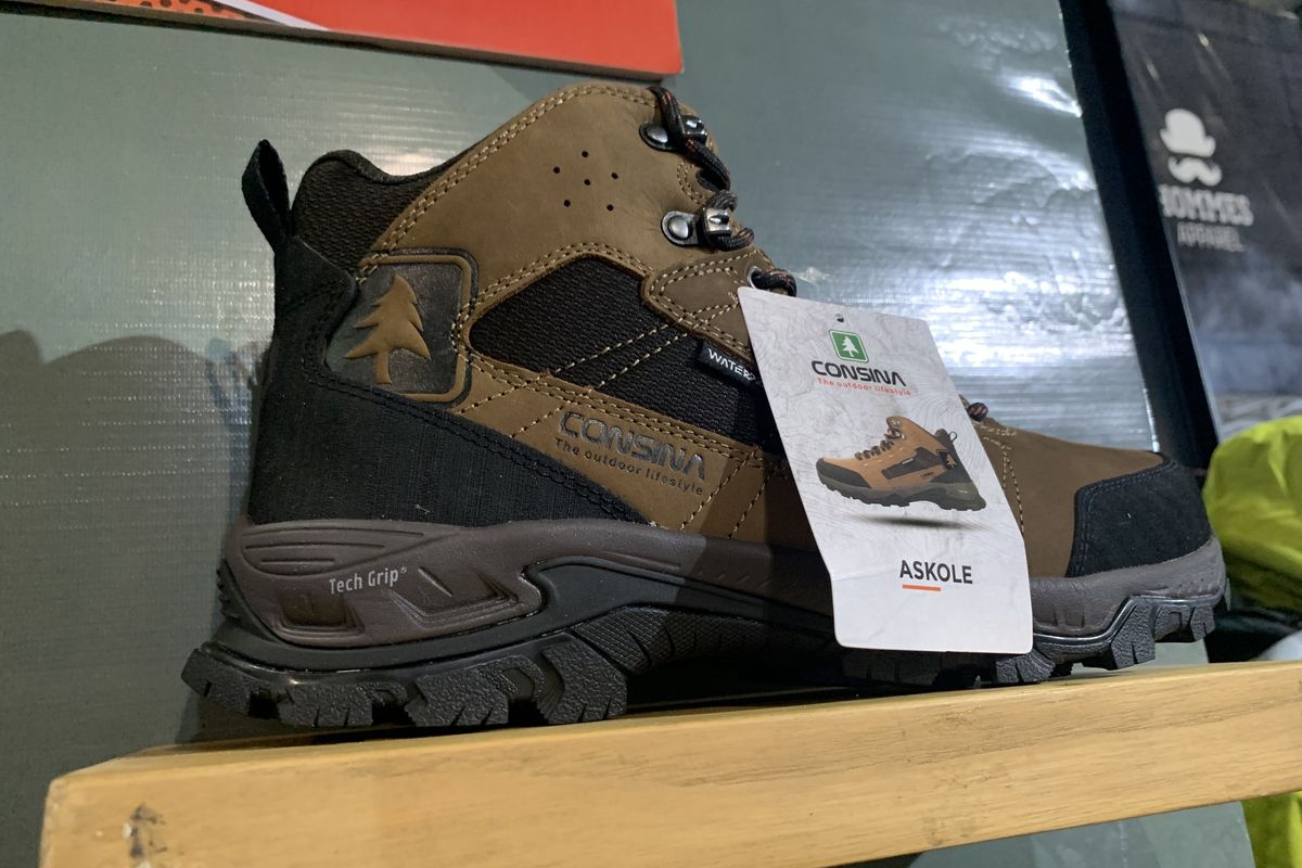 Promo Sepatu Gunung Indofest 2025: Harga Terbaik, Tertarik?