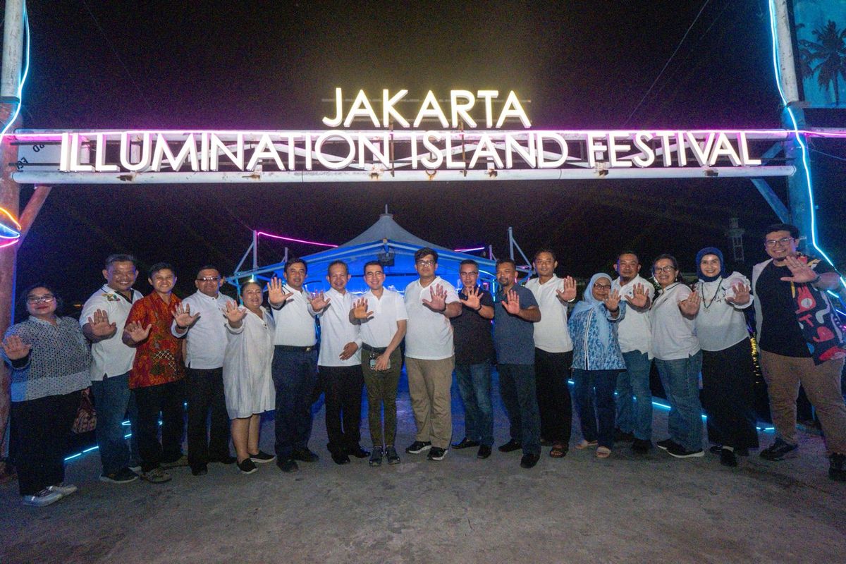 Pulau Pramuka: Festival Cahaya Magis Jakarta 2025, Menakjubkan!