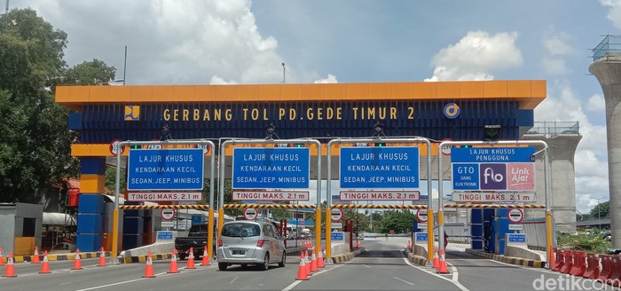 Rahasia Bayar Tol Tanpa Stop: Biaya Pasang Stiker Terbaru