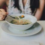 Rahasia Kebahagiaan: Makanan Favorit & Psikologi