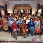 Rahasia Wastra: Akulturasi Budaya Indonesia-China yang Memukau