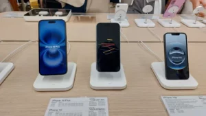 Rekor Penjualan! 10 Smartphone Terlaris Awal 2025: iPhone 16 Juara