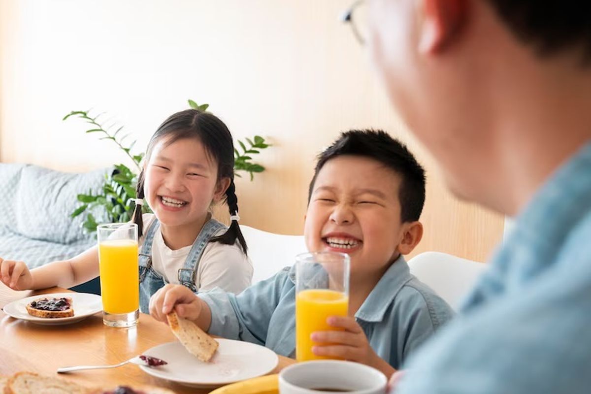 Sekolah Terlalu Pagi? Selamatkan Waktu Emas Keluarga Pagi Hari