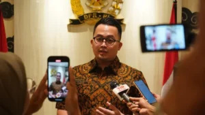 Serangan Digital Menteri Bahlil: Teror, Bukan Kritik Golkar