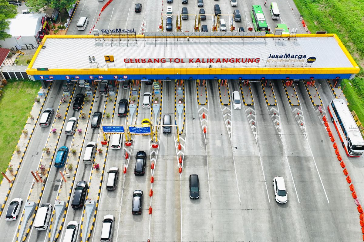 Tarif Tol Turun, Trans-Jawa Banjir Kendaraan Libur Panjang