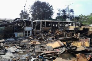 Tragedi Kebakaran Hebat: Puluhan Bus Transjakarta Ludes Terbakar