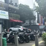 Trotoar Jakarta: Milik Pejalan Kaki Atau Pedagang?