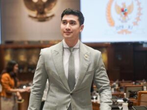 Verrell Bramasta: 7 Bulan Kerja Keras di DPR, Tanpa Istirahat