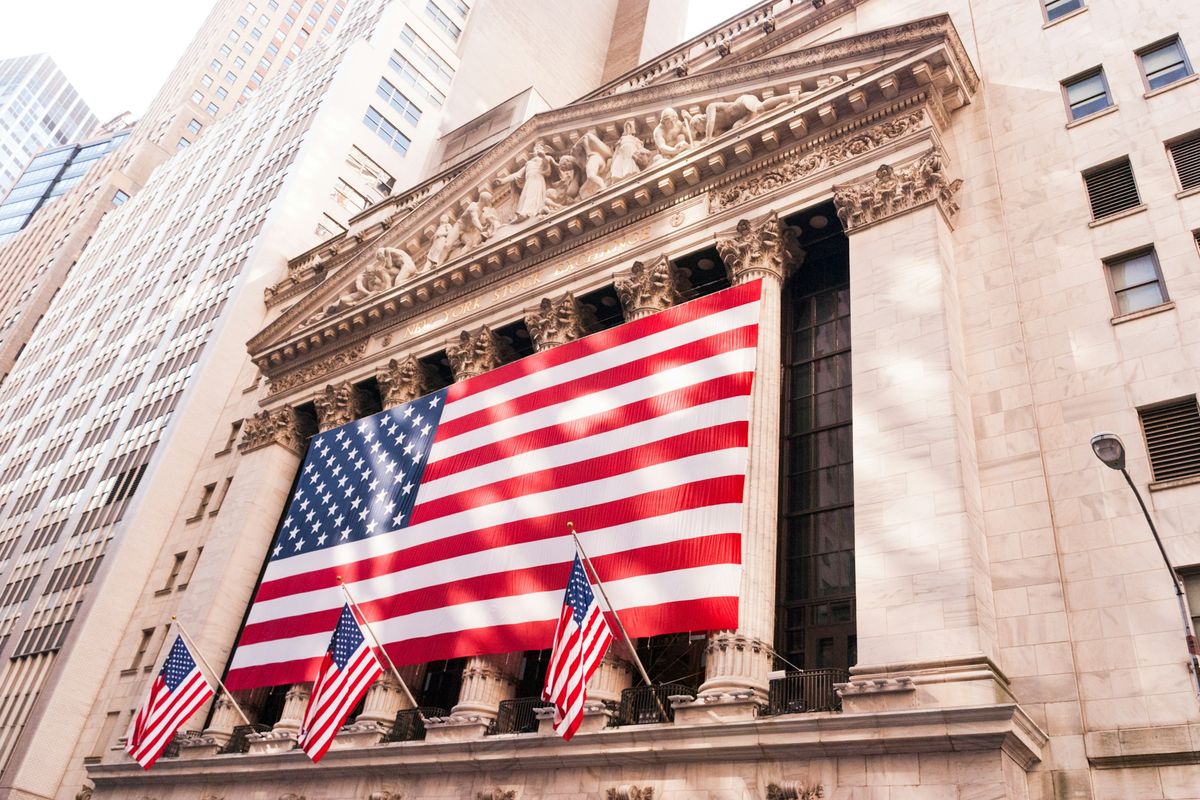 Wall Street Fluktuatif: AS-China Rapatkan Barisan di London