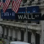 Wall Street Reaksi The Fed: Suku Bunga Tetap, Pasar Berubah?