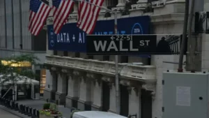 Wall Street Reaksi The Fed: Suku Bunga Tetap, Pasar Berubah?