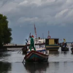 Waspada! Gelombang 4 Meter Hantam Pesisir Selatan Banten