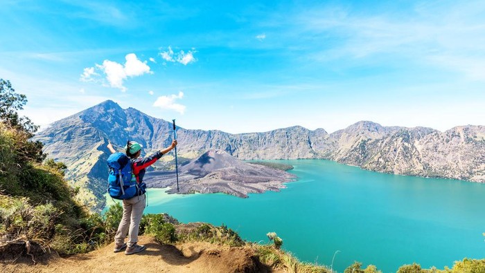 Gunung Rinjani Ditutup: Bahaya Pendakian, Banyak Pendaki Terluka