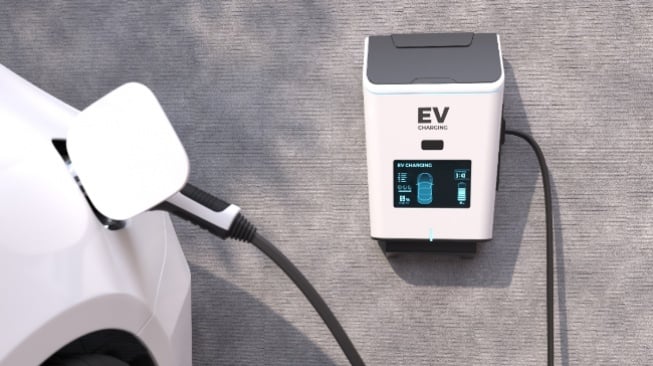 Pasang Home Charging Mobil Listrik? Keuntungan & Cara Mudah!