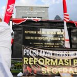 Polri Raih Penghargaan: Kritik Publik, Pujian Presiden, Konsisten!