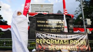 Polri Raih Penghargaan: Kritik Publik, Pujian Presiden, Konsisten!
