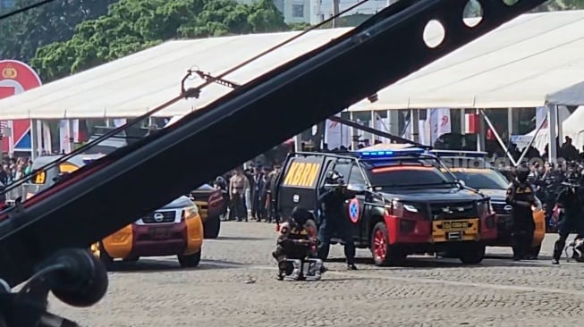 Robot Polisi Miliaran: Polri Bantah Pembelian, Fakta Mengejutkan Terungkap
