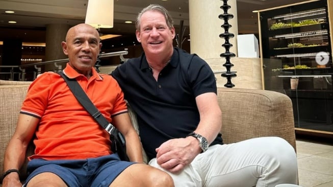 Simon Tahamata: Ajax menyesal, Indonesia memanggilnya kembali?