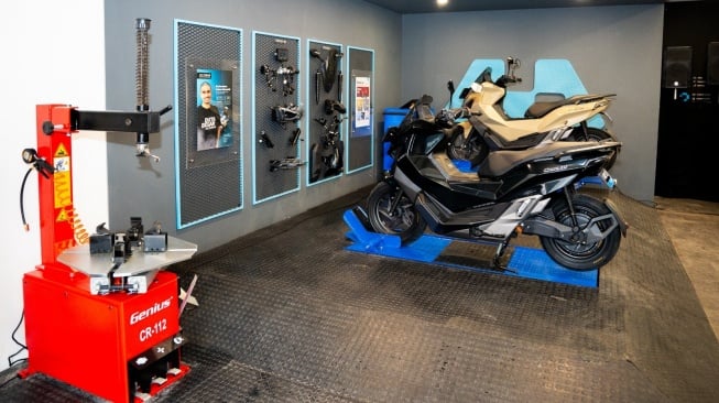 Subsidi Motor Listrik Dipangkas? Pengumuman Agustus, Cek Anggarannya!