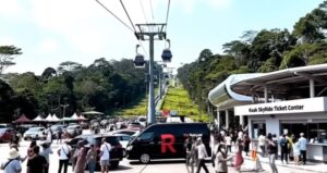 Tertipu AI, Lansia Jalan Kaki 370km Demi Wisata Impian
